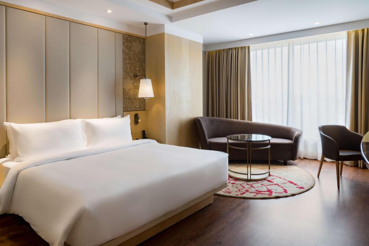 Radisson Bhopal Hotell Eksteriør bilde