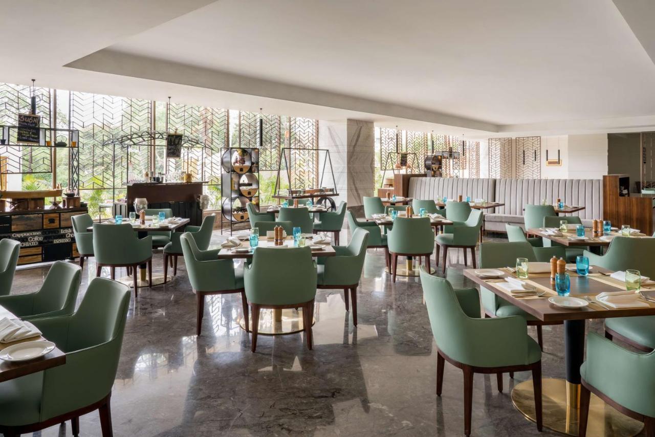 Radisson Bhopal Hotell Eksteriør bilde