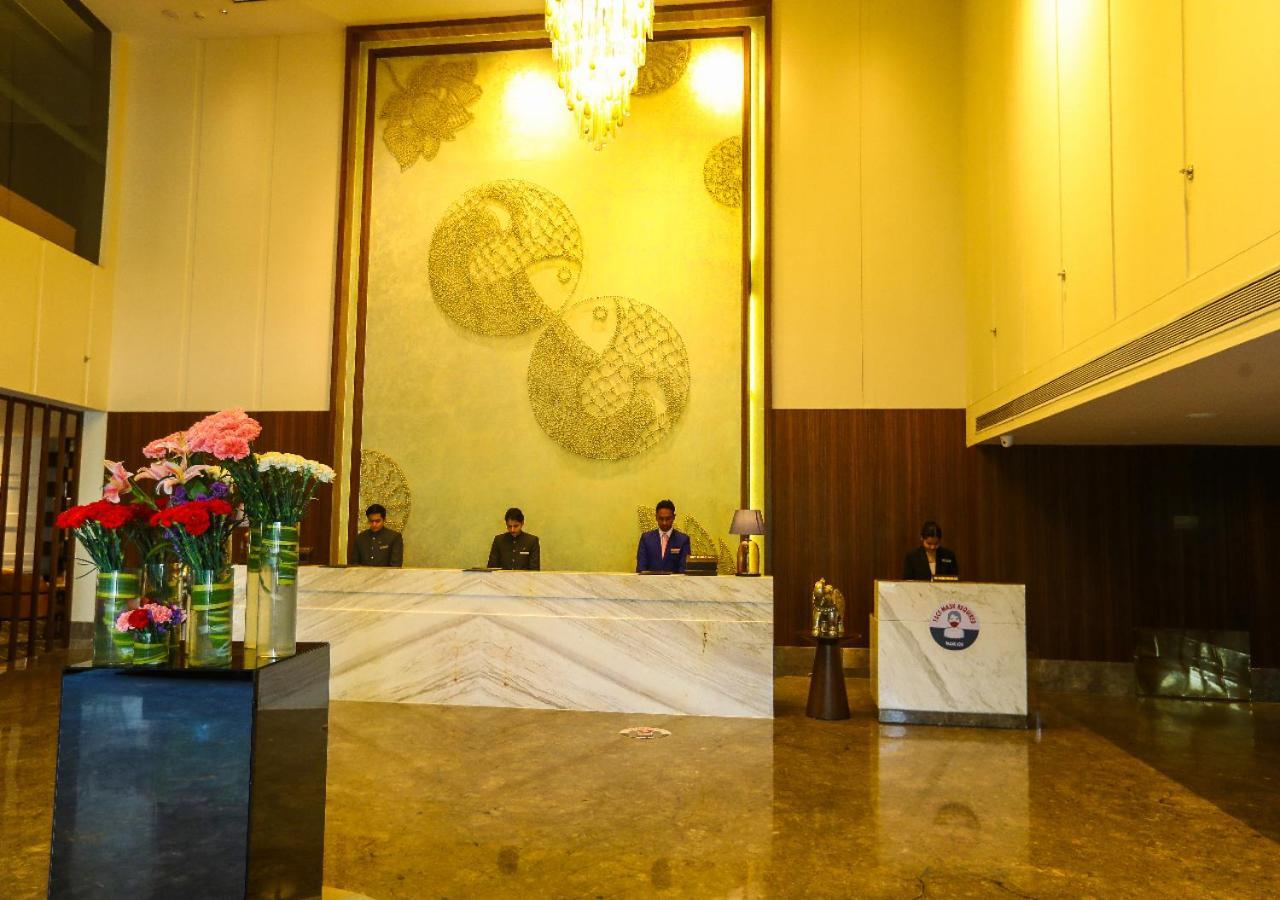 Radisson Bhopal Hotell Eksteriør bilde