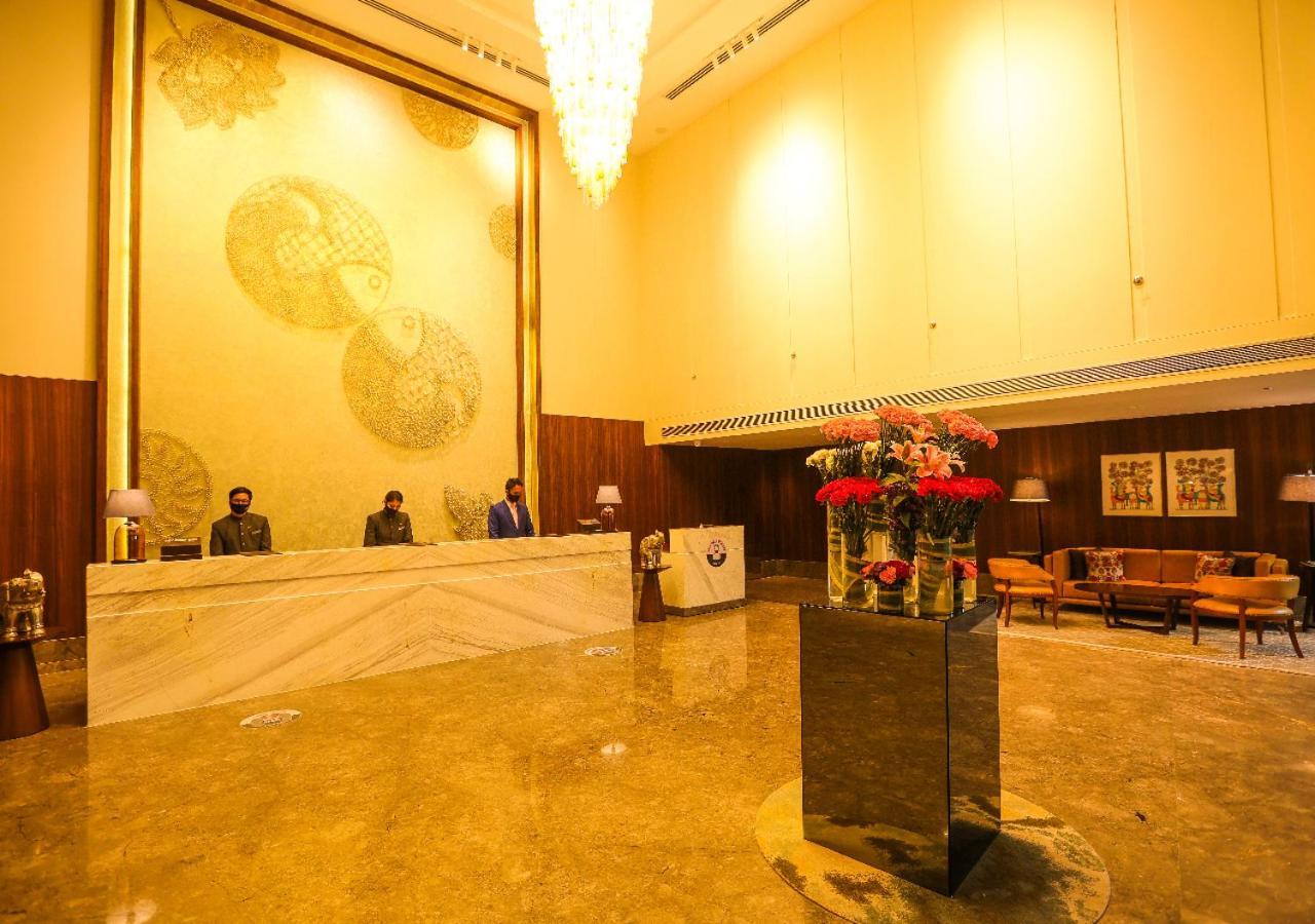 Radisson Bhopal Hotell Eksteriør bilde
