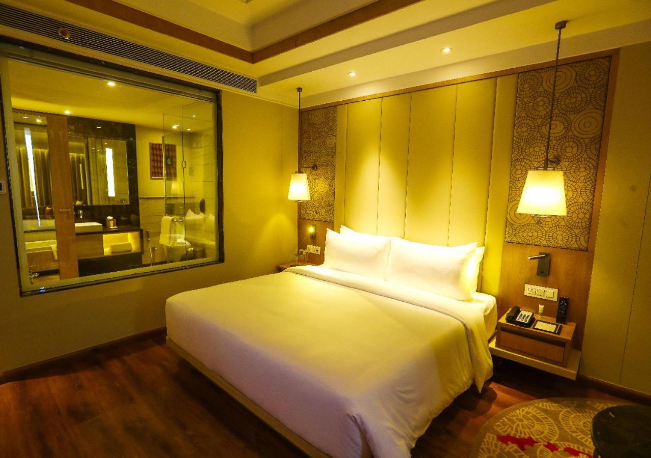 Radisson Bhopal Hotell Eksteriør bilde