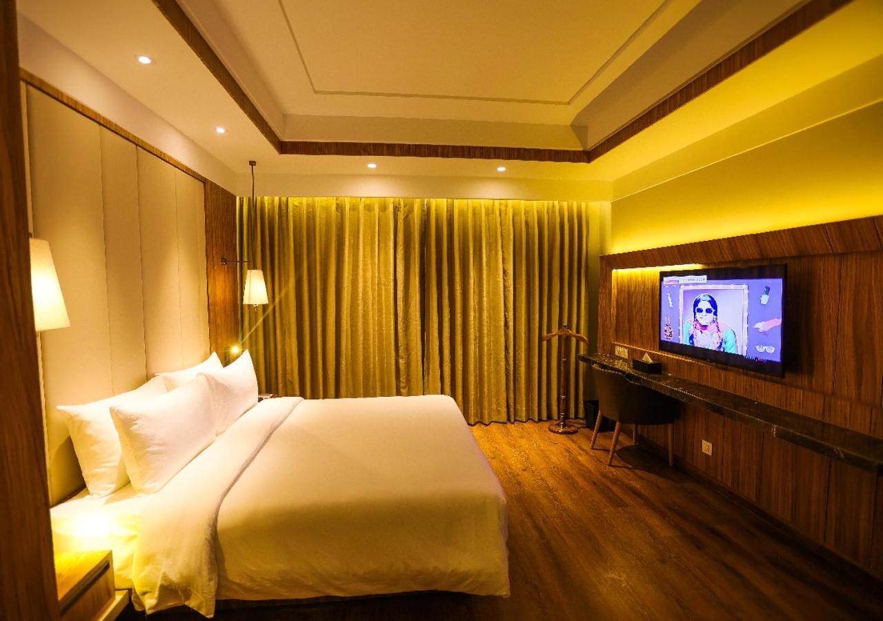 Radisson Bhopal Hotell Eksteriør bilde