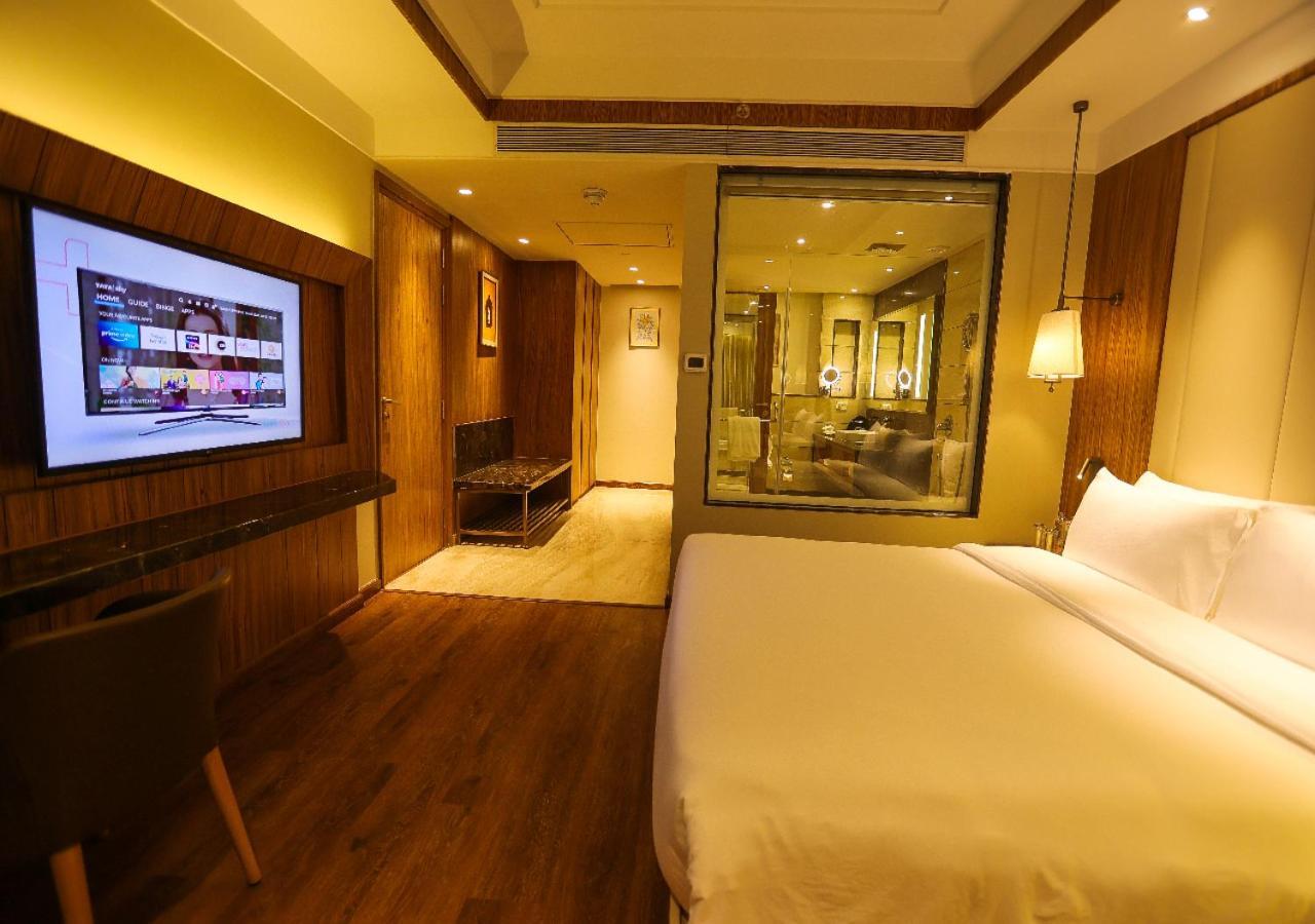 Radisson Bhopal Hotell Eksteriør bilde