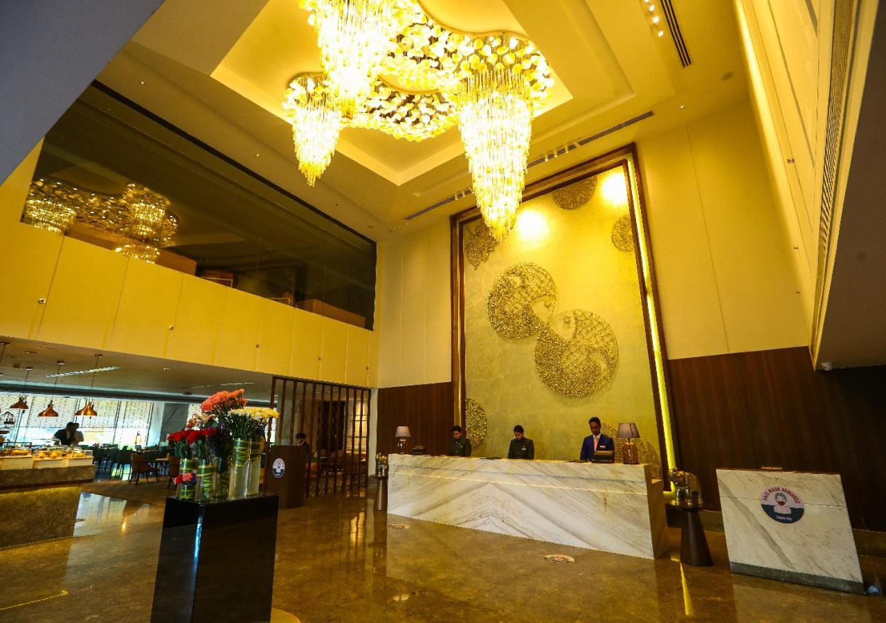Radisson Bhopal Hotell Eksteriør bilde