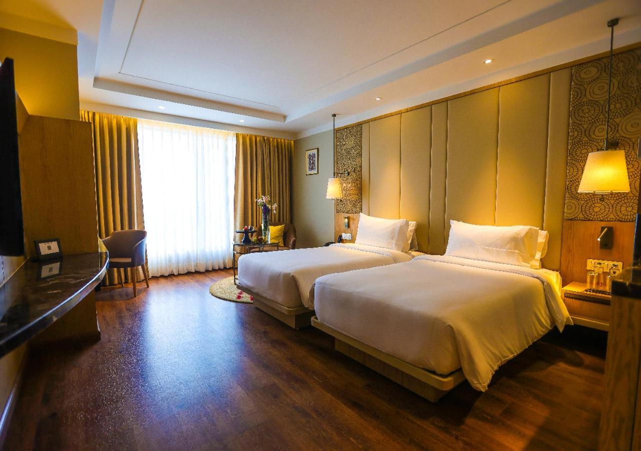 Radisson Bhopal Hotell Eksteriør bilde
