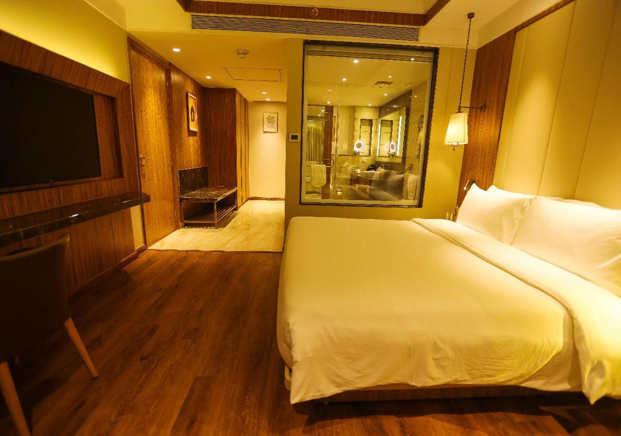Radisson Bhopal Hotell Eksteriør bilde