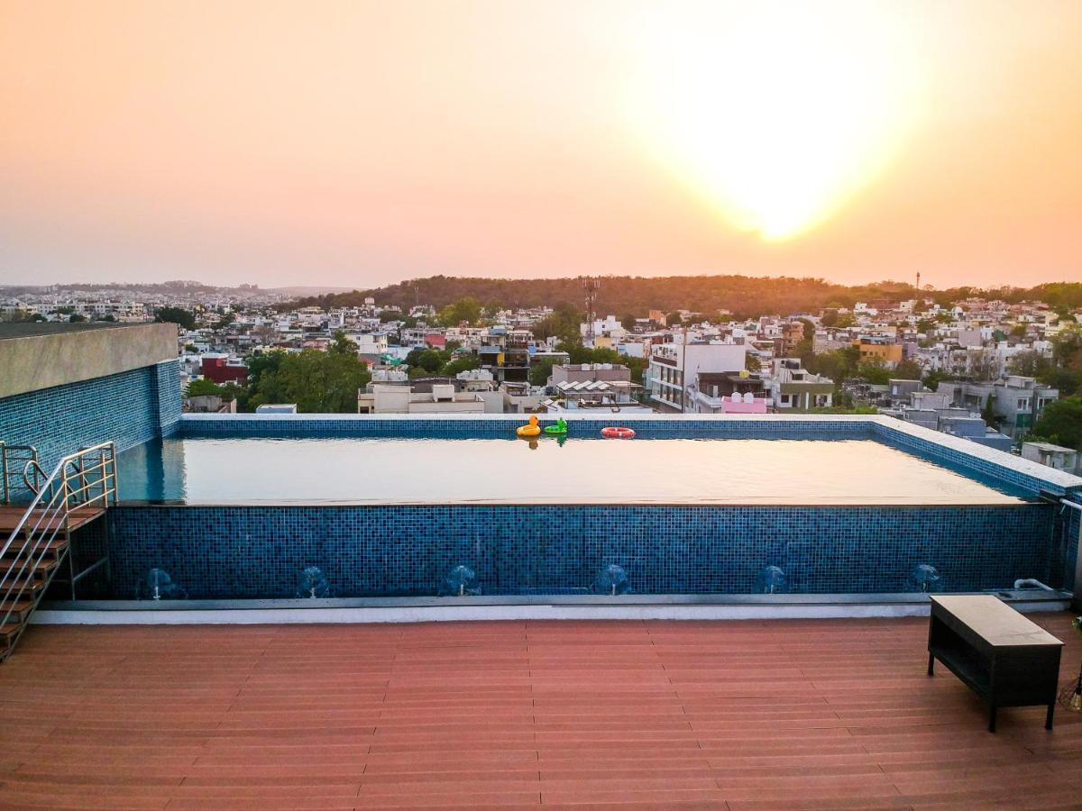 Radisson Bhopal Hotell Eksteriør bilde