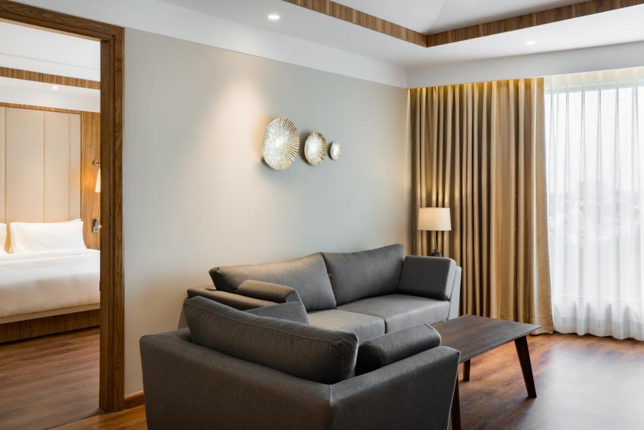 Radisson Bhopal Hotell Eksteriør bilde